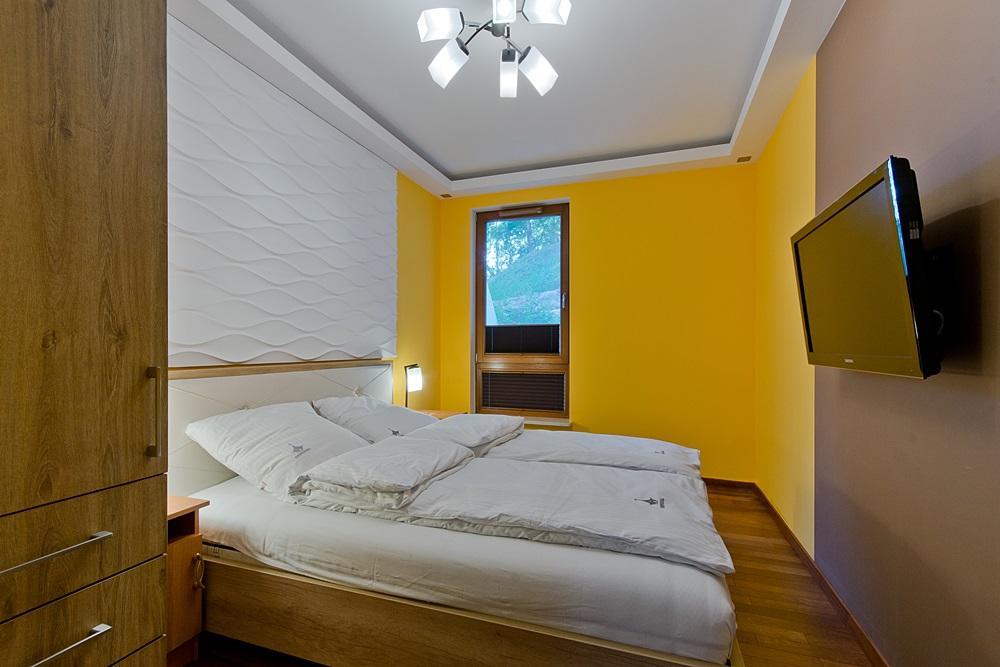 Imperial Aquarius Iii Apartment